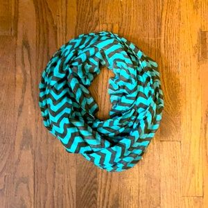 Chevron infinity scarf